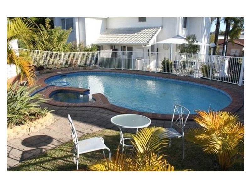 6/28  Chester Terrace, Southport QLD 4215