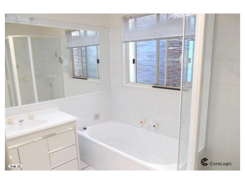 1/59 ST KEVINS Way, Benowa QLD 4217