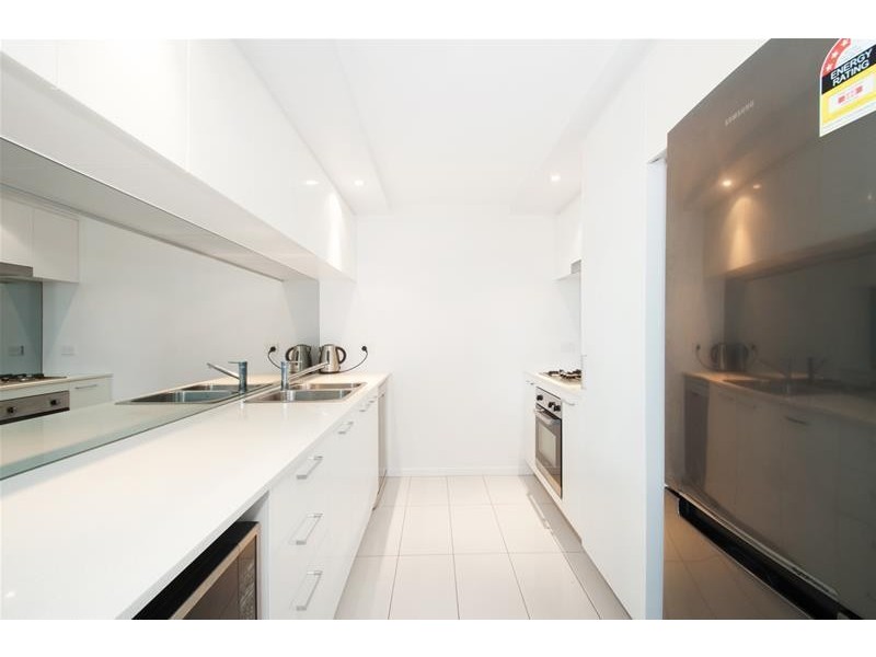 501/41  Harbour Town Drive, Biggera Waters QLD 4216