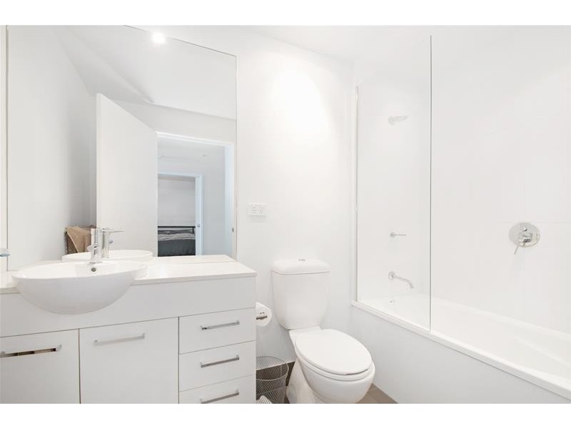 501/41  Harbour Town Drive, Biggera Waters QLD 4216