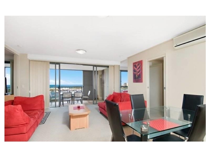 261/105 Scarborough Street, Southport QLD 4215