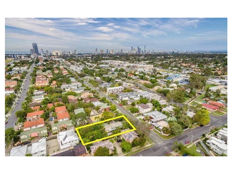 137 Eugaree Street, Southport QLD 4215