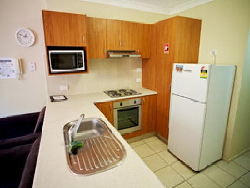 62/7 Brown Street, Labrador QLD 4215