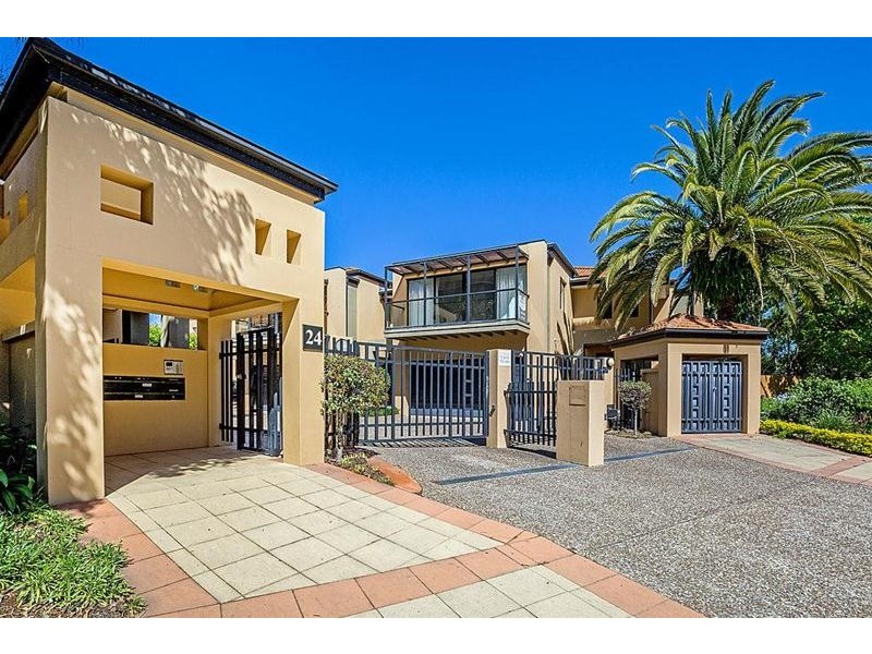 59/24 Slatyer Avenue, Bundall QLD 4217