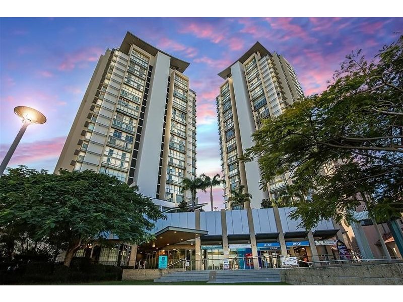 206/105 Scarborough Street, Southport QLD 4215