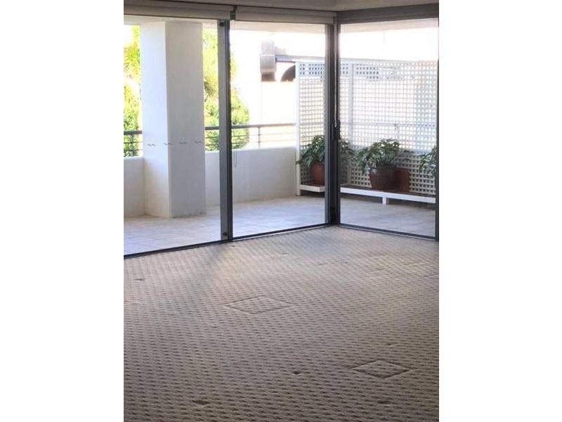 206/105 Scarborough Street, Southport QLD 4215