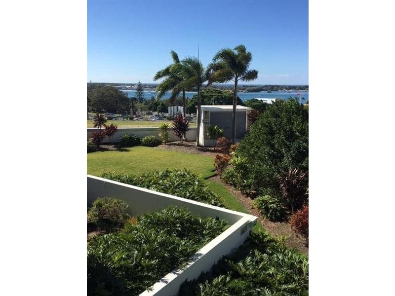 206/105 Scarborough Street, Southport QLD 4215