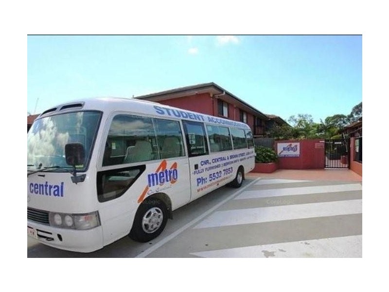 39/7-11 Brown Street, Labrador QLD 4215