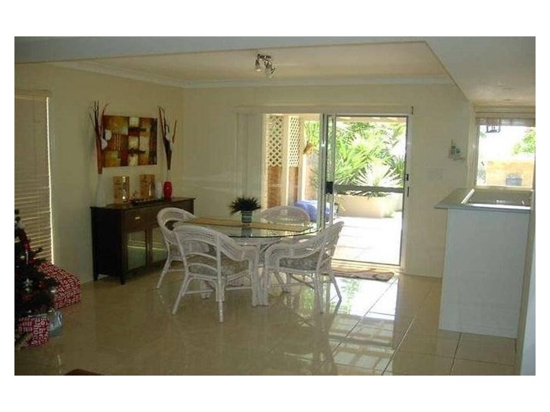 3/17 Kenny Drive, Labrador QLD 4215