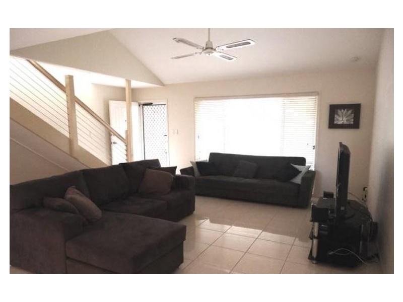 3/17 Kenny Drive, Labrador QLD 4215