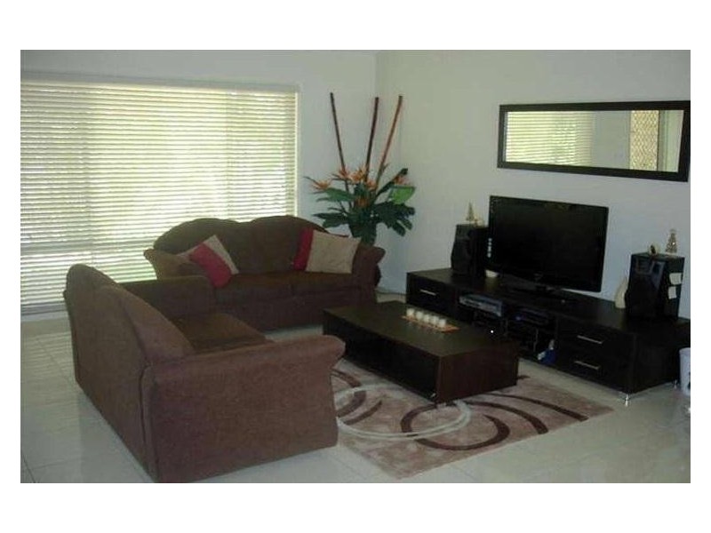 3/17 Kenny Drive, Labrador QLD 4215