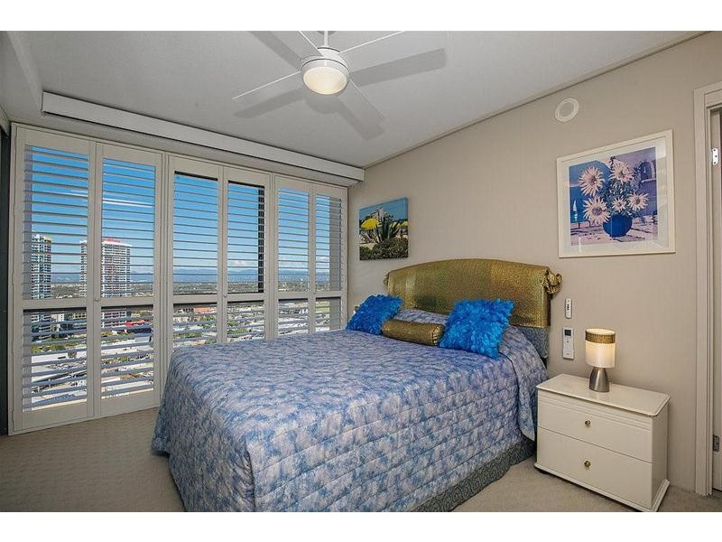 298/105 Scarborough Street, Southport QLD 4215