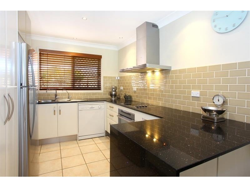 45/128  Benowa Road, Southport QLD 4215