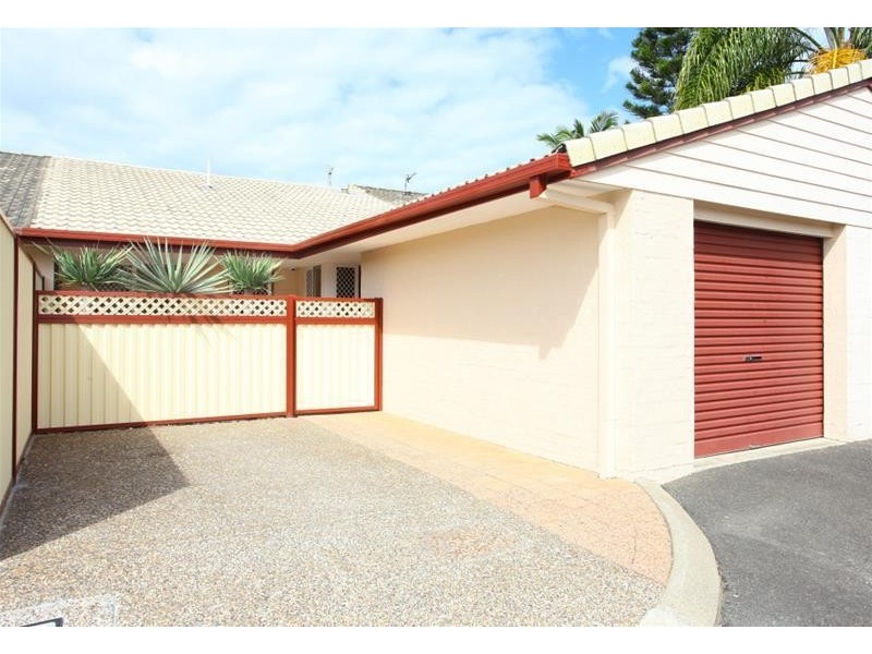 45/128  Benowa Road, Southport QLD 4215