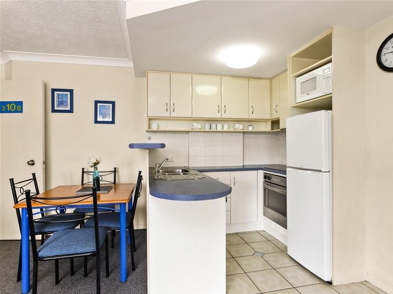 10/484-488 Marine Parade, Biggera Waters QLD 4216