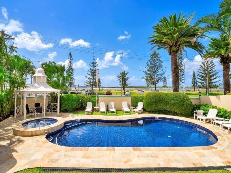 10/484-488 Marine Parade, Biggera Waters QLD 4216