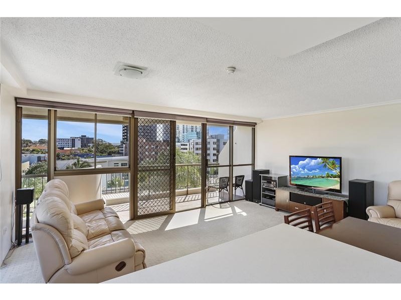 6C/10 Marine Parade, Southport QLD 4215