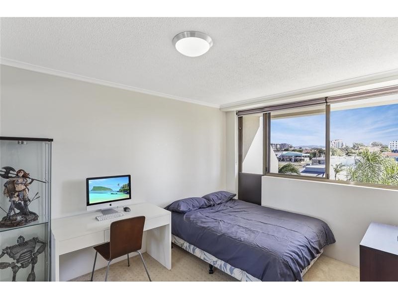 6C/10 Marine Parade, Southport QLD 4215