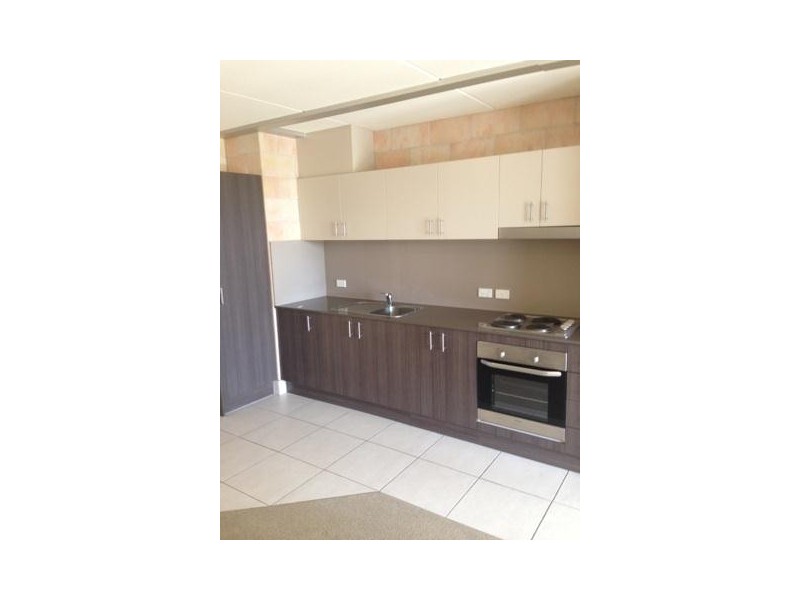 19/96-106  High Street, Southport QLD 4215