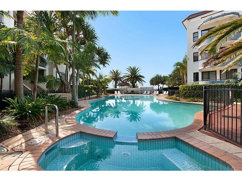 392-398 Marine Parade, Labrador QLD 4215