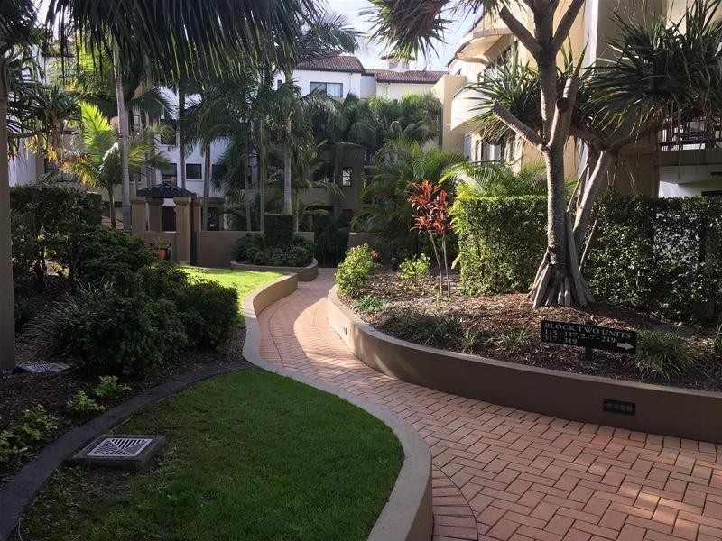 392-398 Marine Parade, Labrador QLD 4215