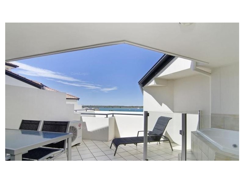 392-398 Marine Parade, Labrador QLD 4215