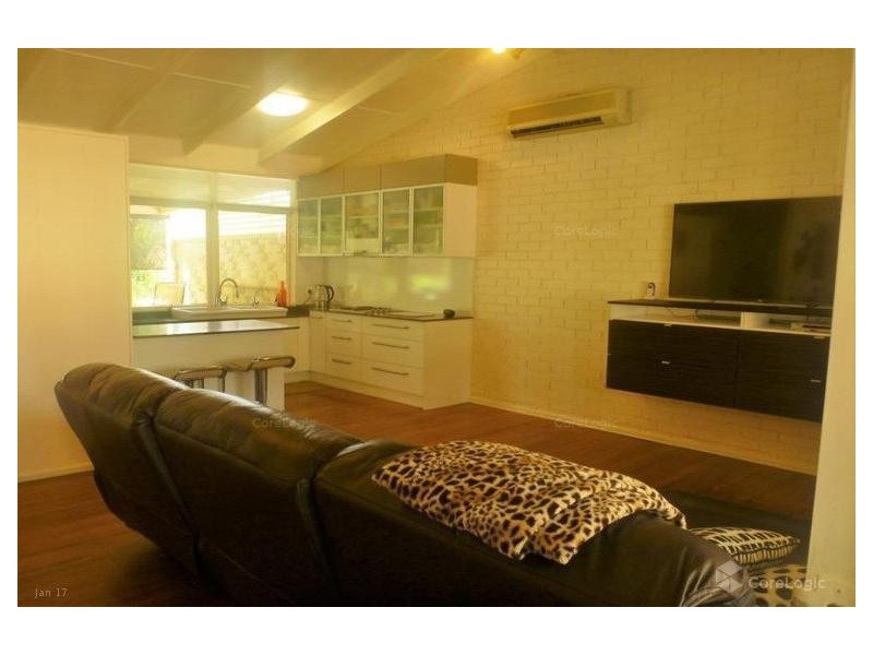 17 Ward Street, Southport QLD 4215