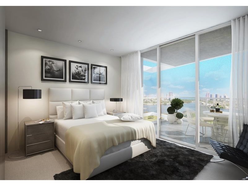 30  Brighton Parade, Southport QLD 4215