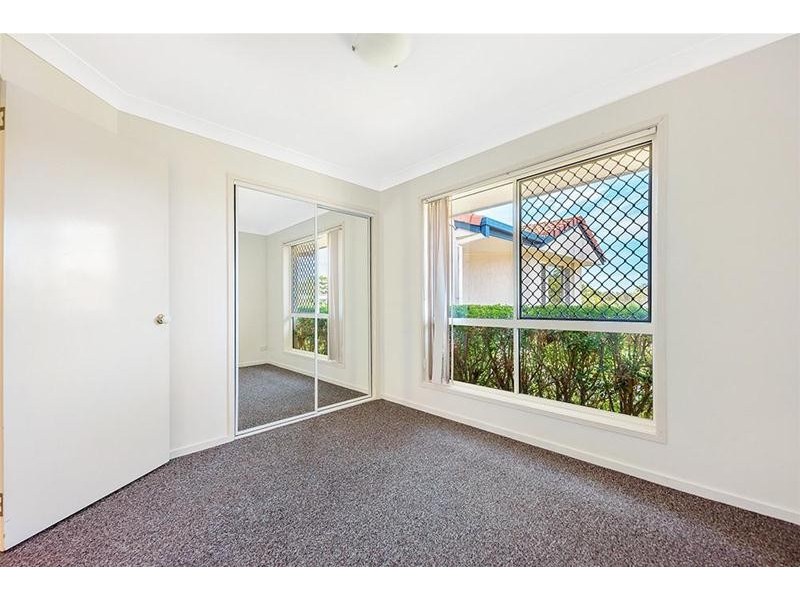 31 Arun Drive, Arundel QLD 4214