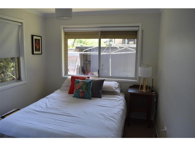 15 Grevillia Avenue, Southport QLD 4215