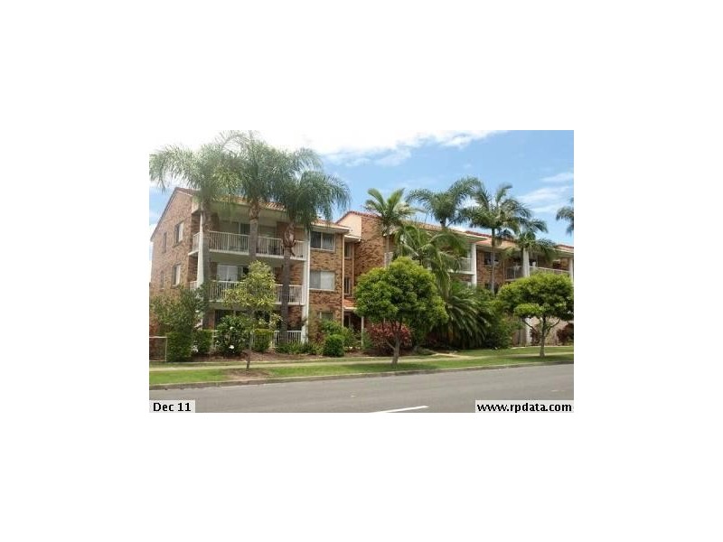 3/145 Muir Street, Labrador QLD 4215