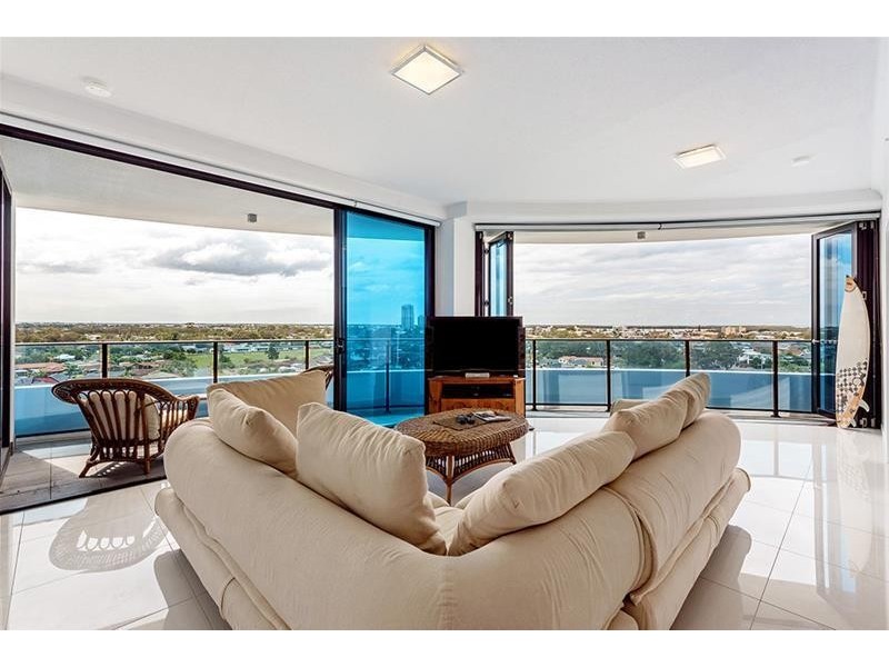 1805/5 Harbour Side Court, Biggera Waters QLD 4216