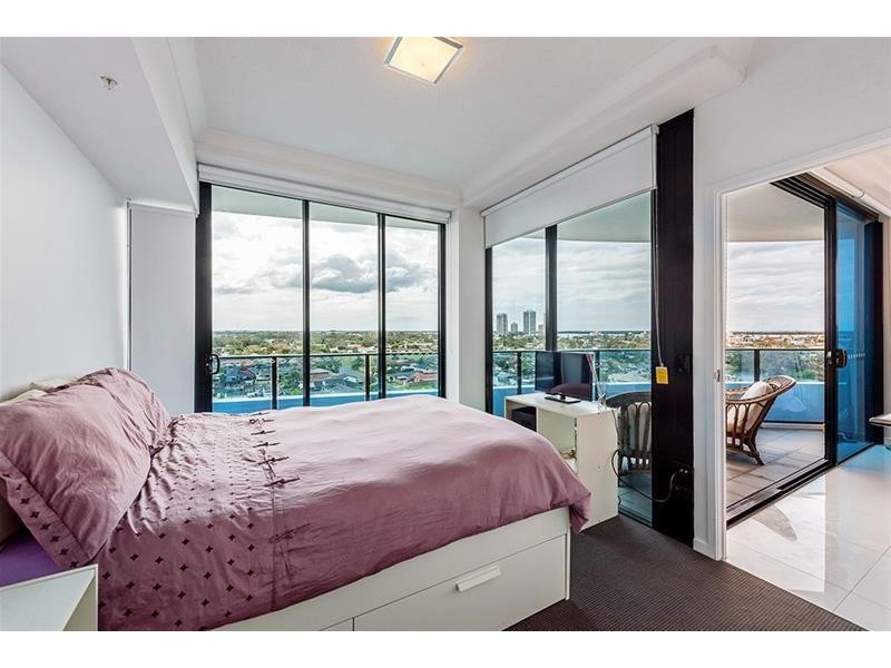 1805/5 Harbour Side Court, Biggera Waters QLD 4216