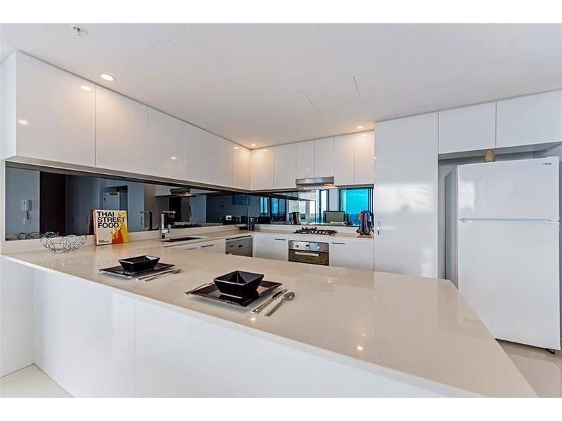 1805/5 Harbour Side Court, Biggera Waters QLD 4216