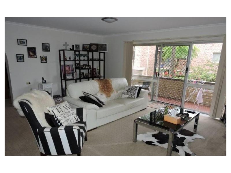 . Meron Street, Southport QLD 4215