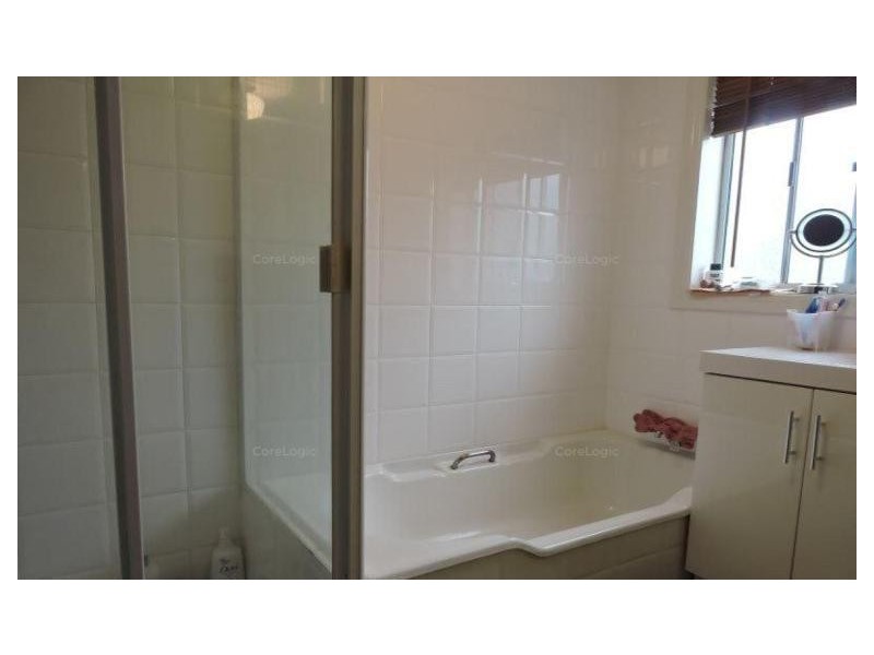 . Meron Street, Southport QLD 4215