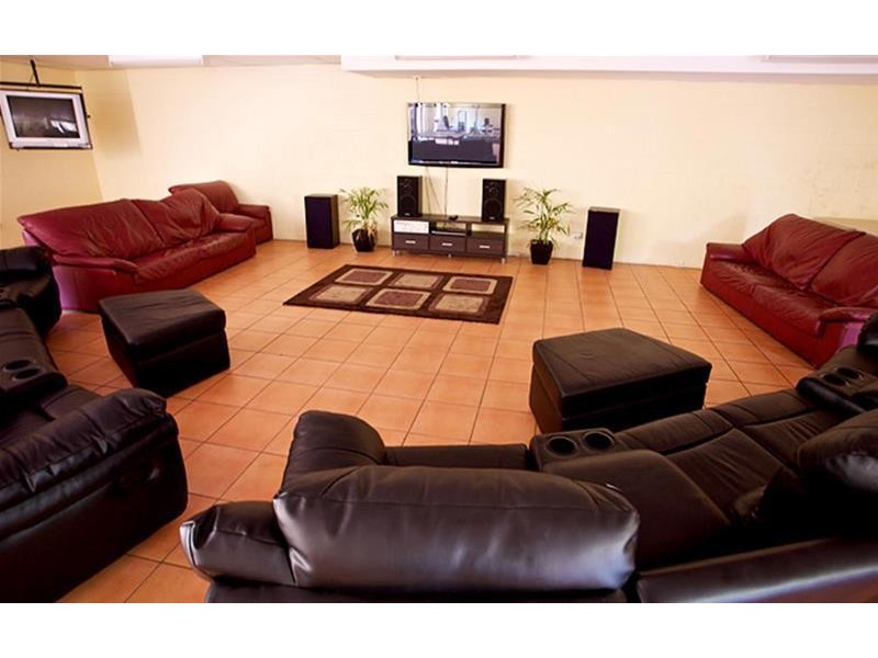 7 Brown Street, Labrador QLD 4215