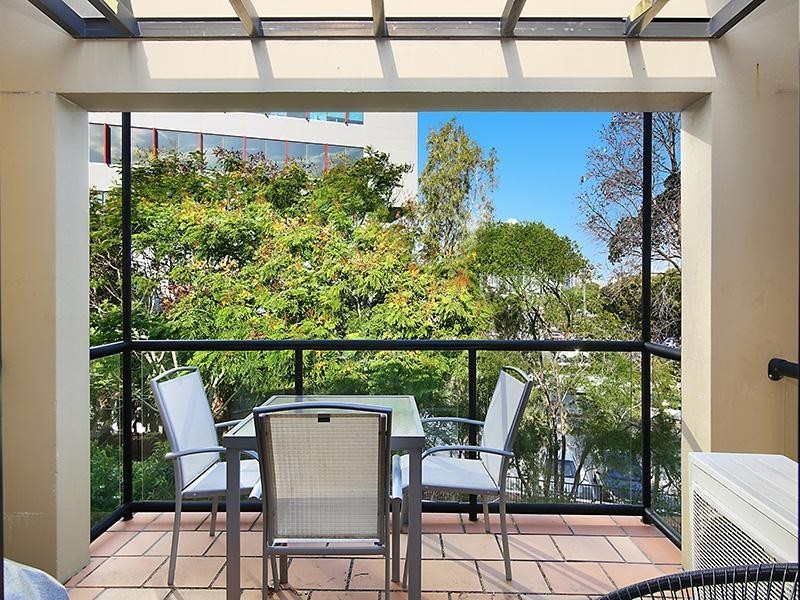 44/24 Slatyer Avenue, Bundall QLD 4217