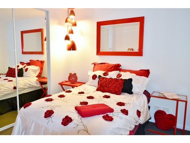 219/19 Imperial Parade, Labrador QLD 4215