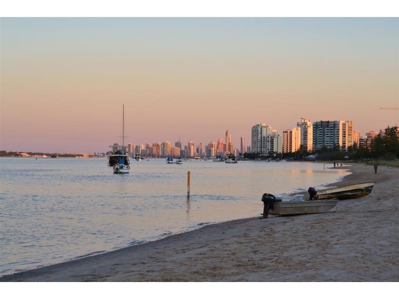 219/19 Imperial Parade, Labrador QLD 4215