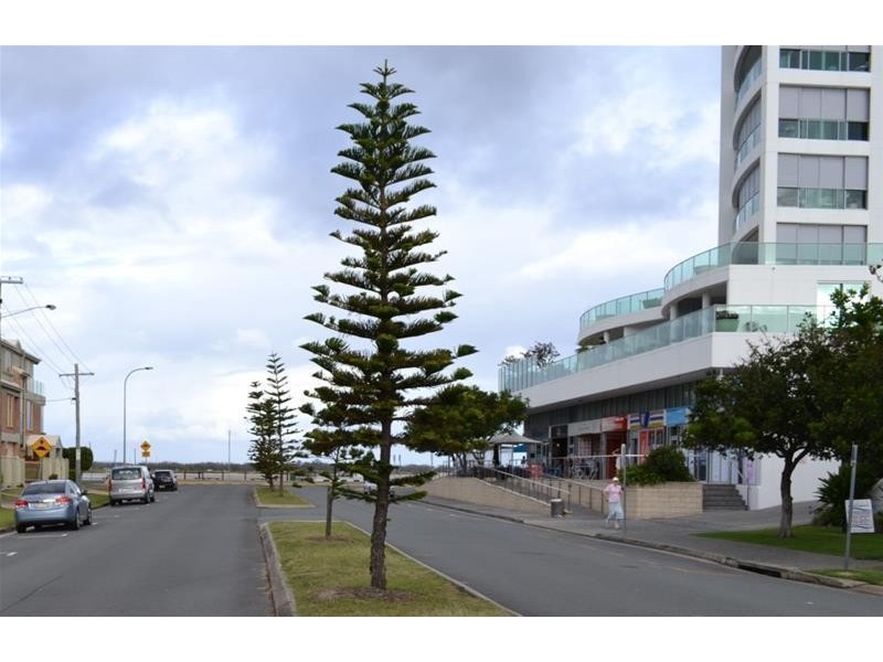 219/19 Imperial Parade, Labrador QLD 4215