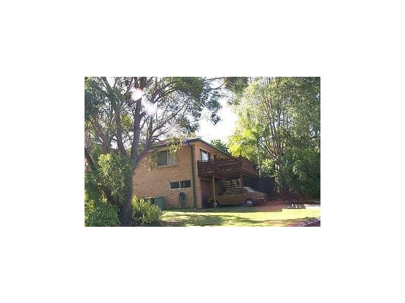 1 & 2/3 Enid Avenue, Southport QLD 4215