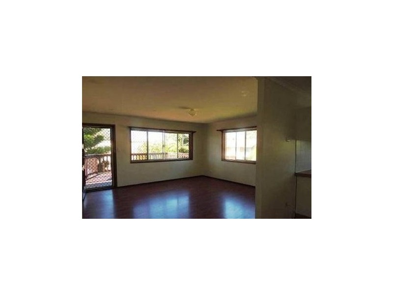 1 & 2/3 Enid Avenue, Southport QLD 4215