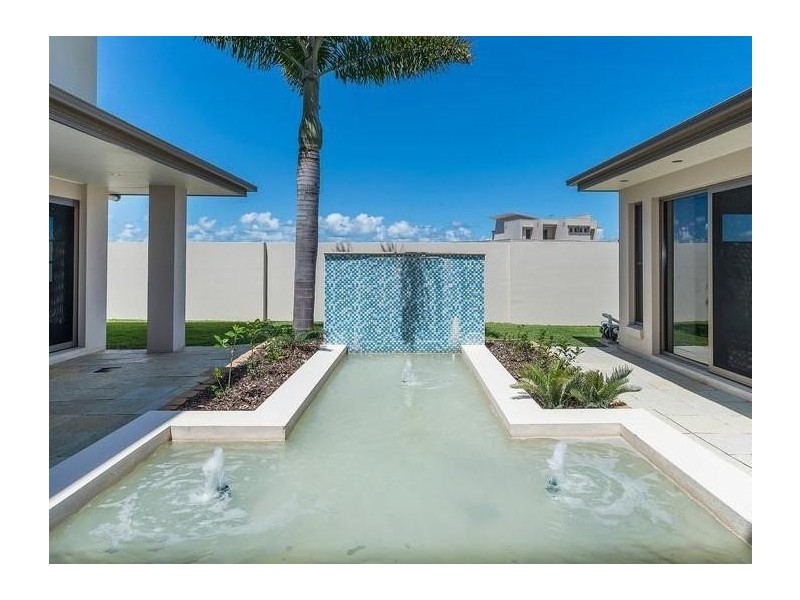 27 North Bank Court, Helensvale QLD 4212