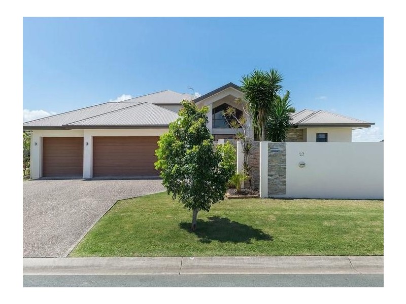 27 North Bank Court, Helensvale QLD 4212