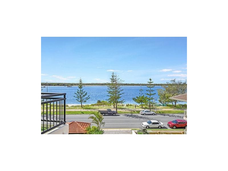 28/452 Marine Parade, Biggera Waters QLD 4216