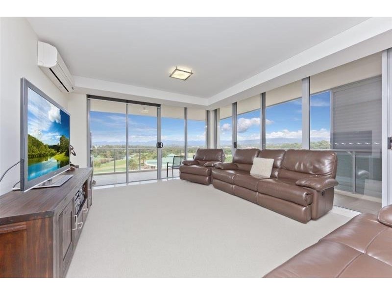 285 /135 Lakelands Drive, Merrimac QLD 4226