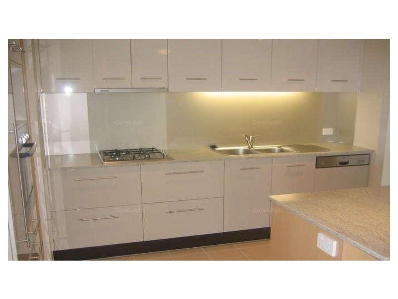 286/105 Scarborough Street, Southport QLD 4215