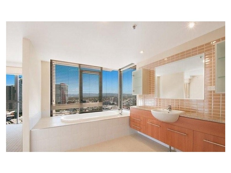 286/105 Scarborough Street, Southport QLD 4215