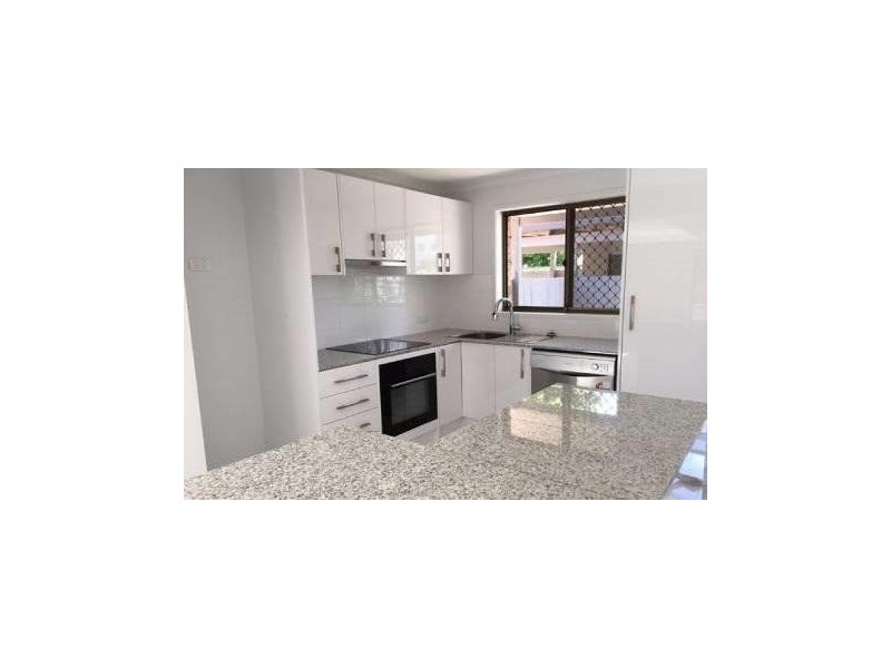 4/57 Benowa Road, Southport QLD 4215